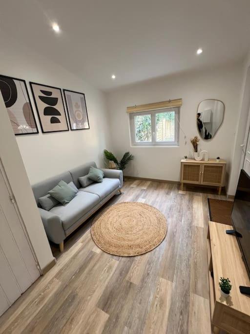 Tres Bel Appartement Neuf Avignon Exterior photo